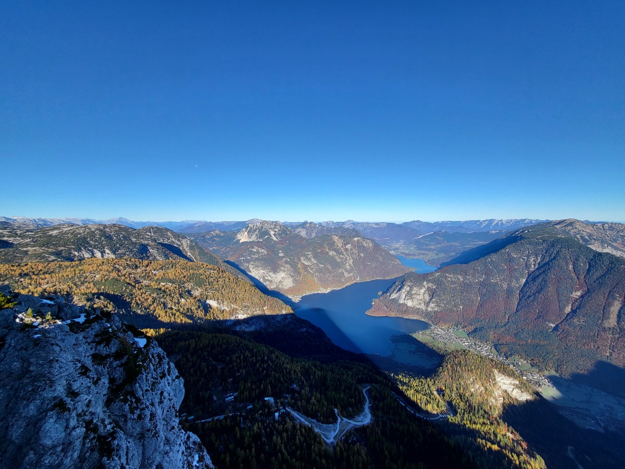 1637568716039-8.jpg